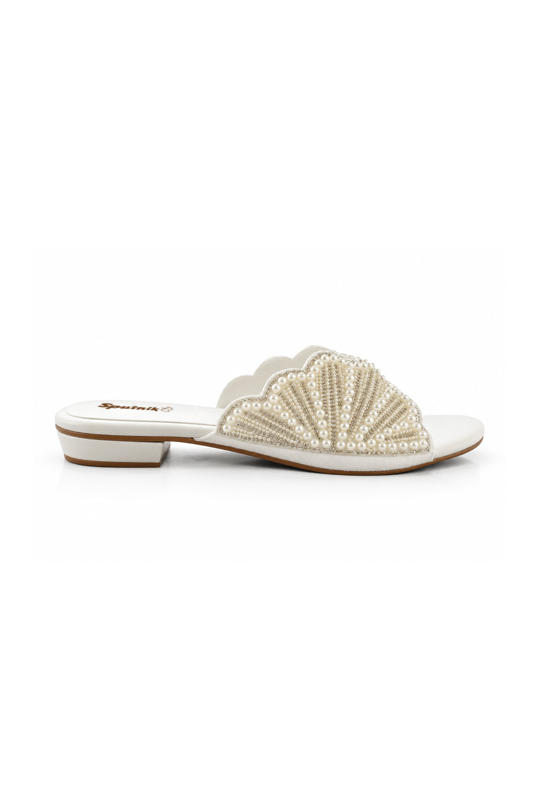 White Flat Slipper L02210/003
