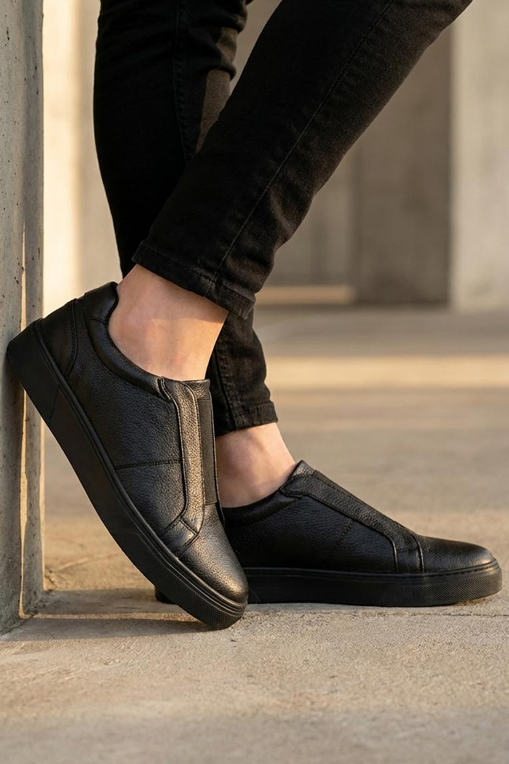 Black Casual Shoes L01603/002