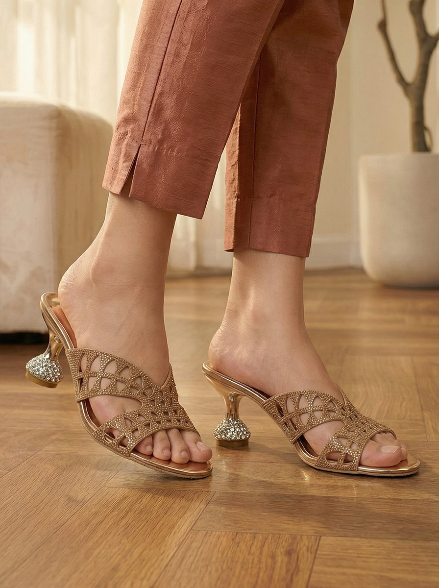 Golden Fancy Slipper L02468/011